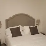 Del Real Orto Botanico 4* نابولي
