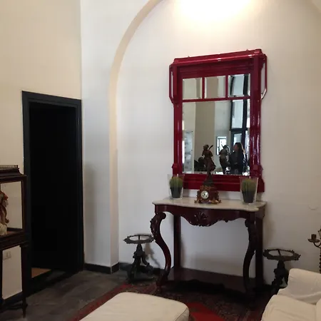 Del Real Orto Botanico 4* نابولي