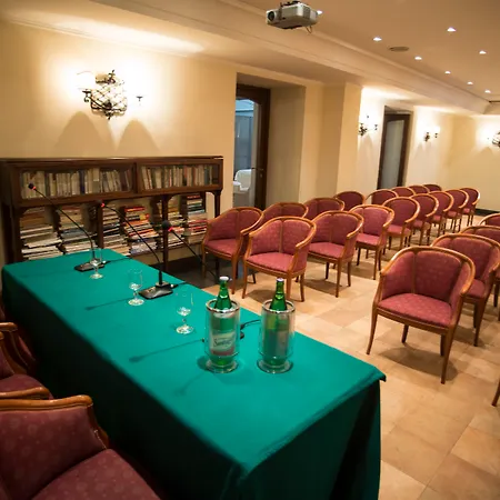 Del Real Orto Botanico Hotel 4*