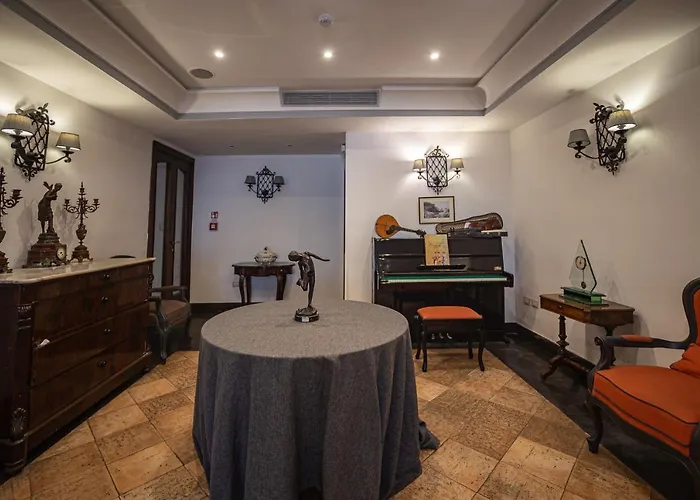 Del Real Orto Botanico 4*