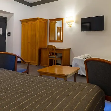 Del Real Orto Botanico 4* Неаполь