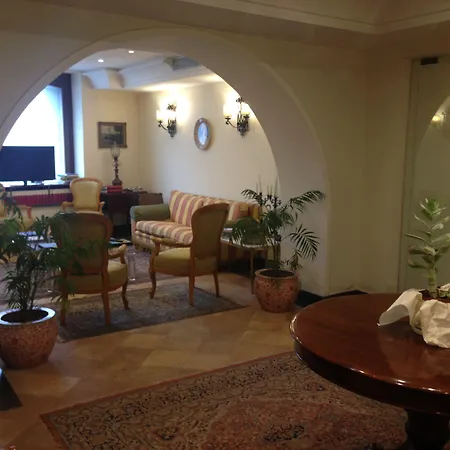 Del Real Orto Botanico 4* Неаполь