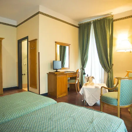 Del Real Orto Botanico Неаполь