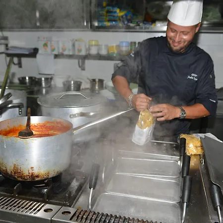 Del Real Orto Botanico Отель 4*